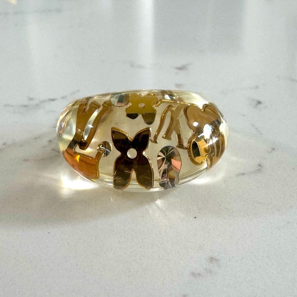 Size 5 LOUIS VUITTON clear and gold Dome Ring